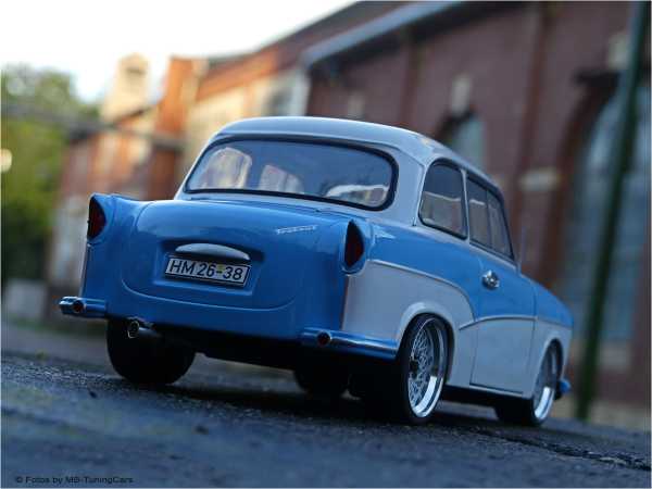 1:18 Trabant P50 blue / cremewhite mit Alufelgen und inkl OVP